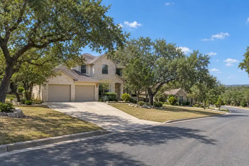 Illustration of a typical residential street in the Fair Oaks Ranch, TX area